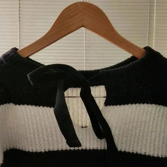 Who Wore What Chunky Black And White sweater - Picture 6 of 10